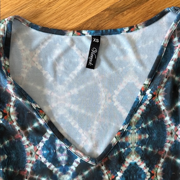 Chic Blue Patterned Mini Dress - Picture 2 of 3